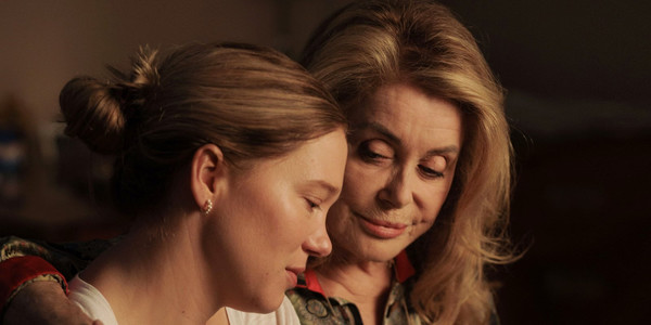 GENTLE MONSTER  - Kino Ebensee
